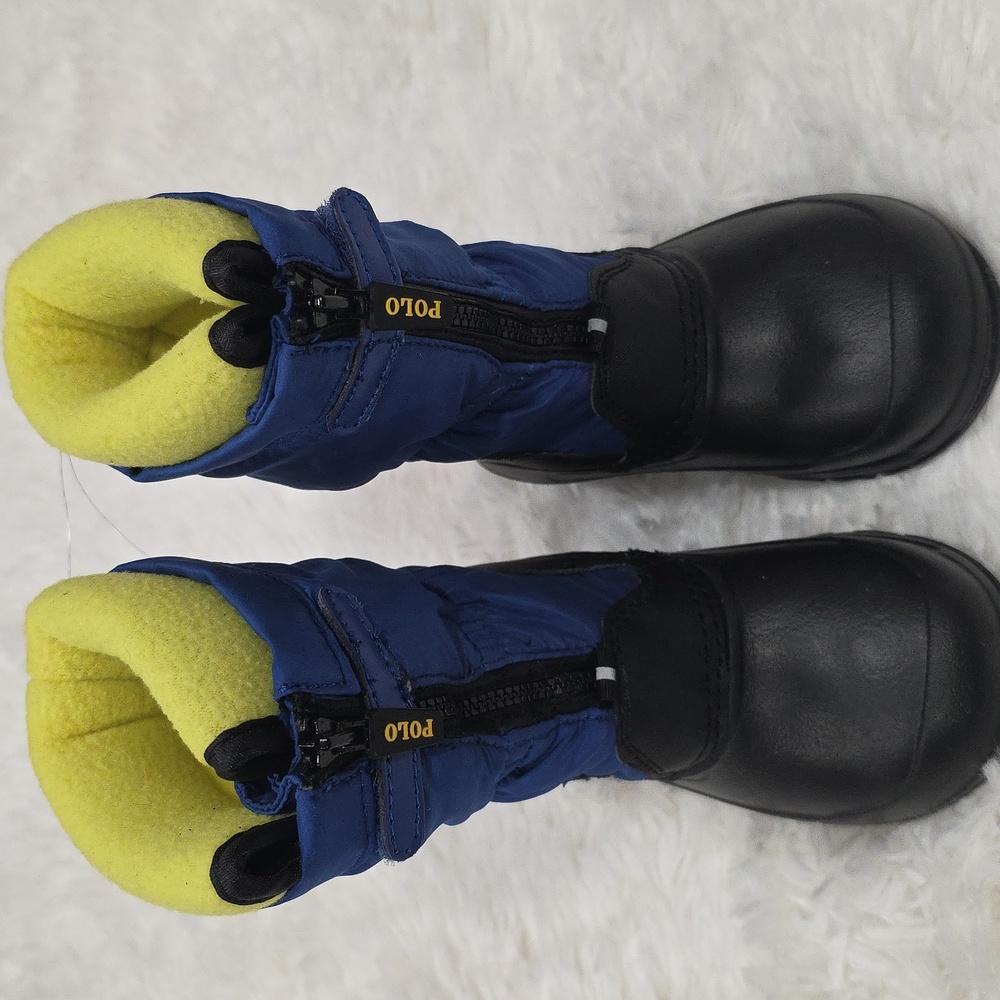 Polo by Ralph Lauren Toddler Snow Boots. Size 7 - Picture 2 of 8